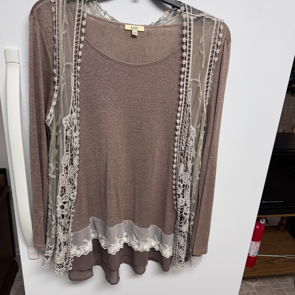 2 Piece KORI & ORIGAMI Taupe Lace-Trim Long Sleeve Women's Tops